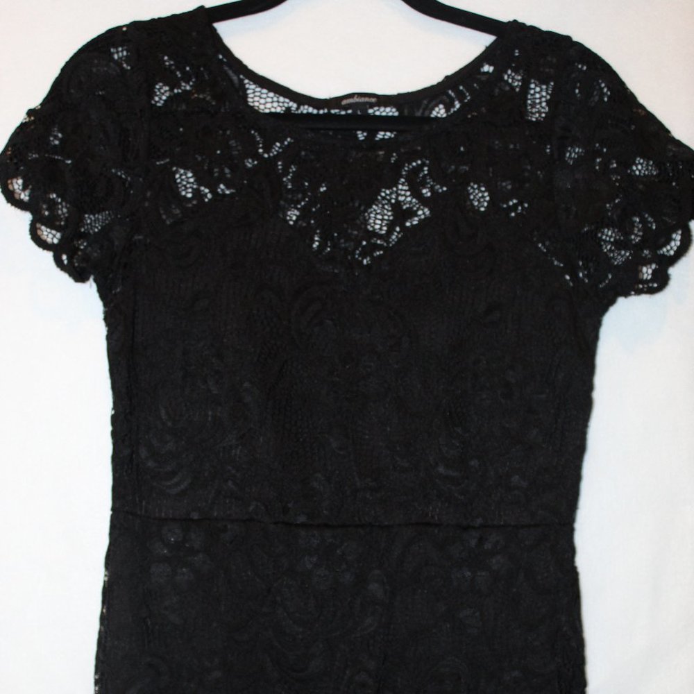 Junior's Lace Dress